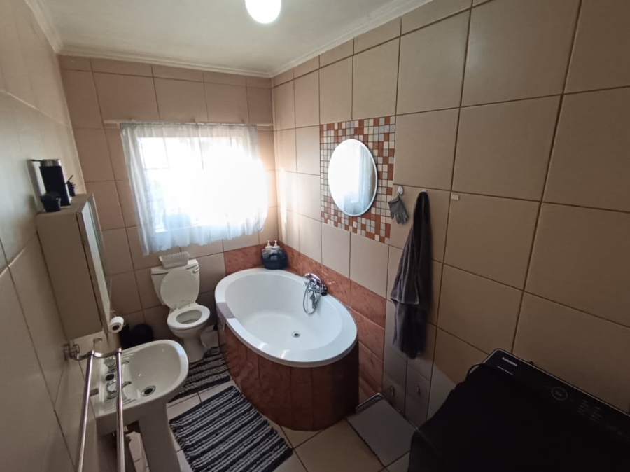 3 Bedroom Property for Sale in Bodorp North West